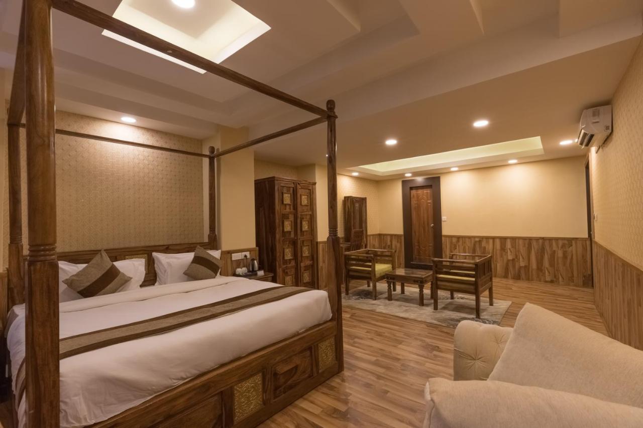 Capital O 624 Hotel Rudra View Pvt. Ltd. Pashupatināth Eksteriør bilde