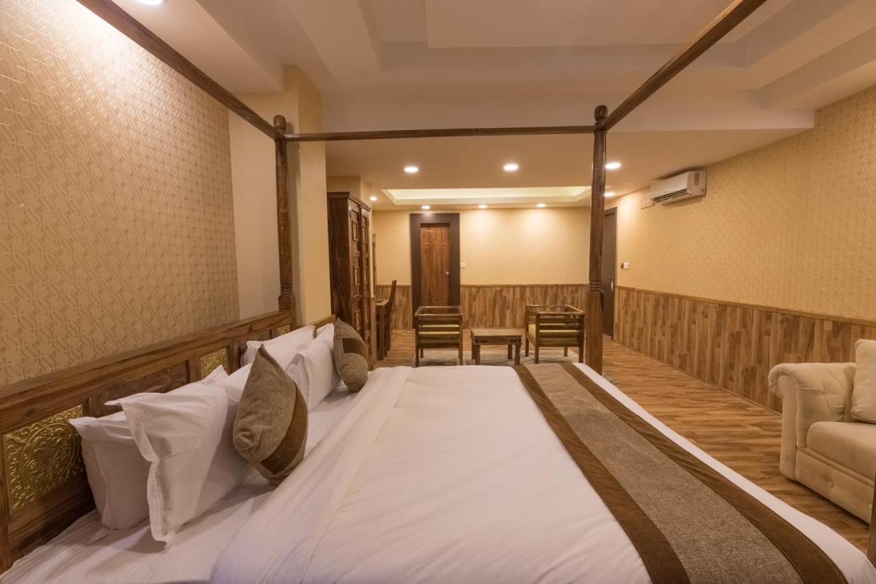 Capital O 624 Hotel Rudra View Pvt. Ltd. Pashupatināth Eksteriør bilde